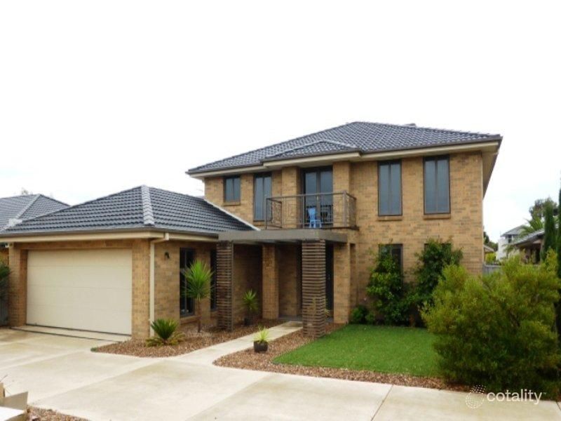 4 Fifth Ave, Point Cook, VIC 3030