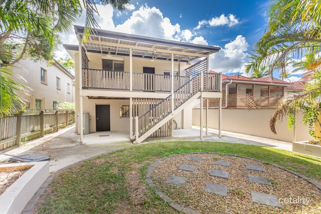 23 Hamilton Ave, Hendra, QLD 4011