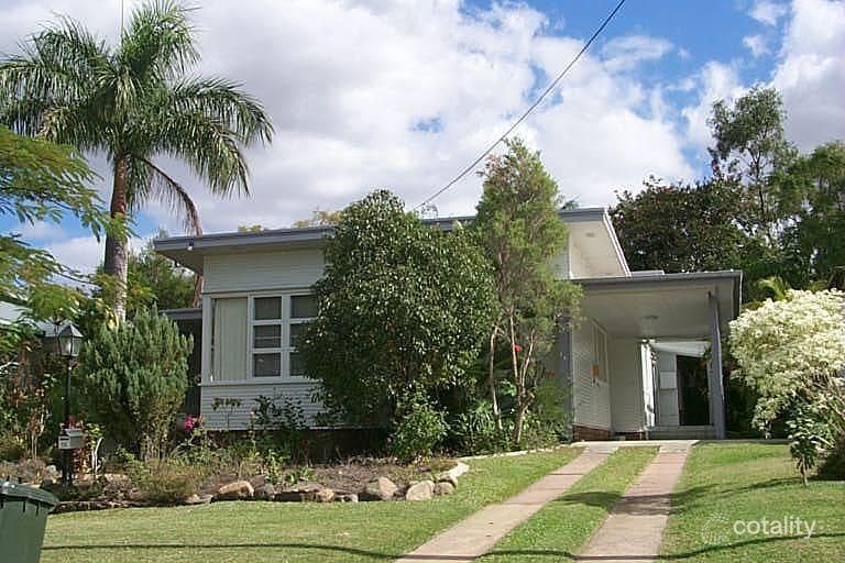 14 Rudd St, The Range, QLD 4700