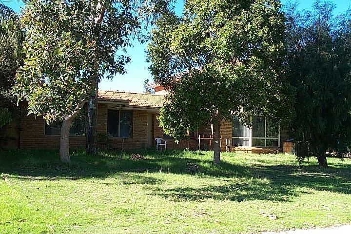 9 Woolerong Walk, Marangaroo, WA 6064