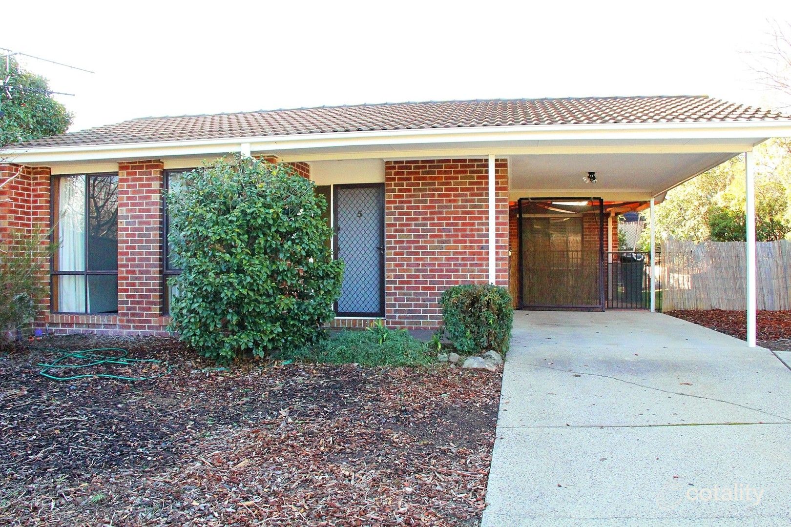 5 Boehm Cl, Isaacs, ACT 2607