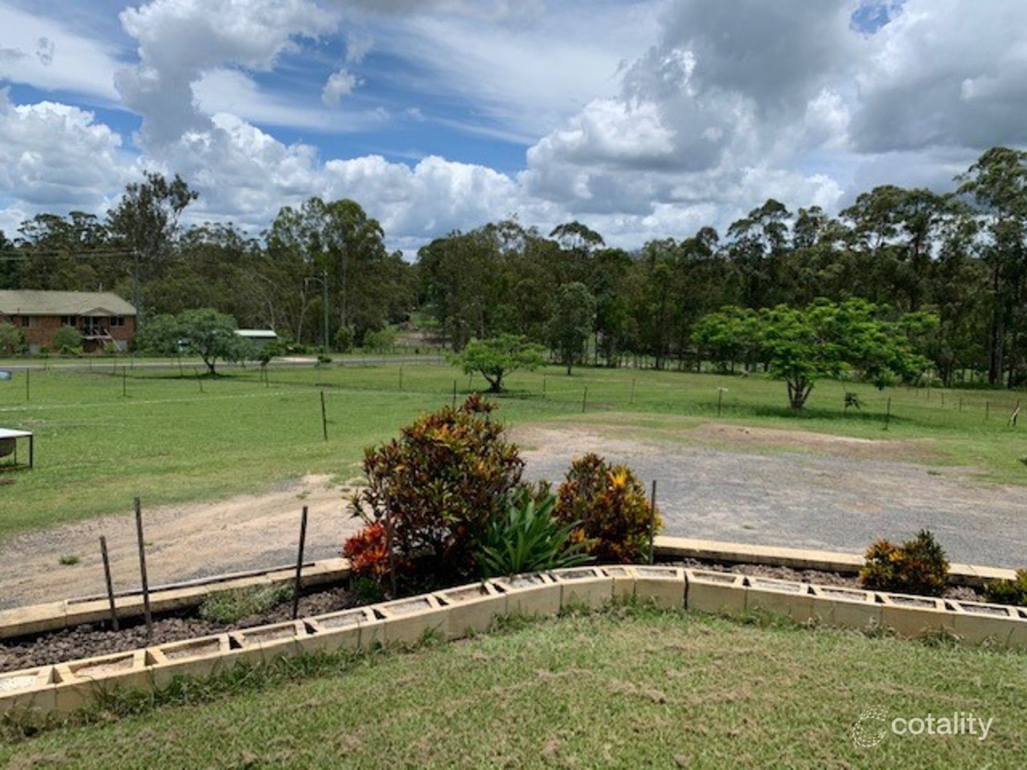 1 Calais Ct, D'Aguilar, QLD 4514