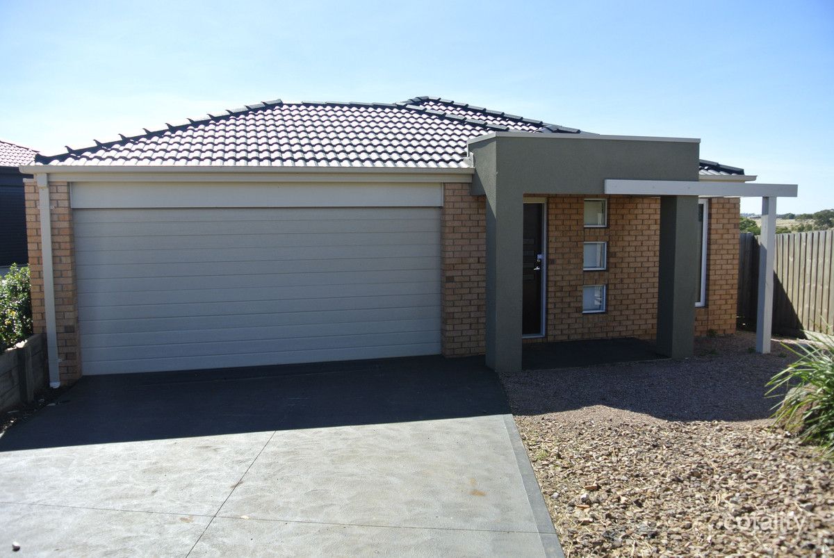 13 Dogherty Ct, Maddingley, VIC 3340