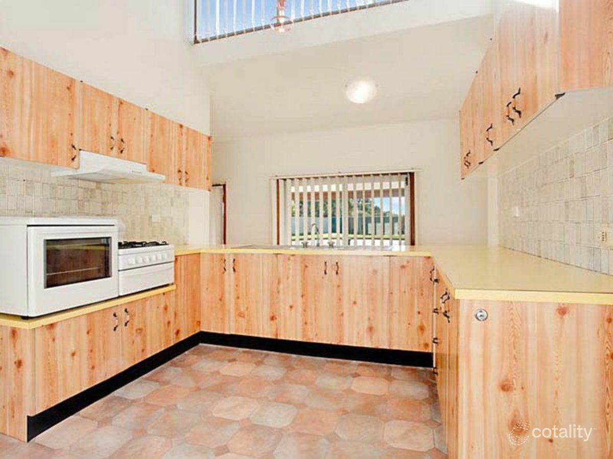 6/11 Woolpack St, Elderslie, NSW 2570