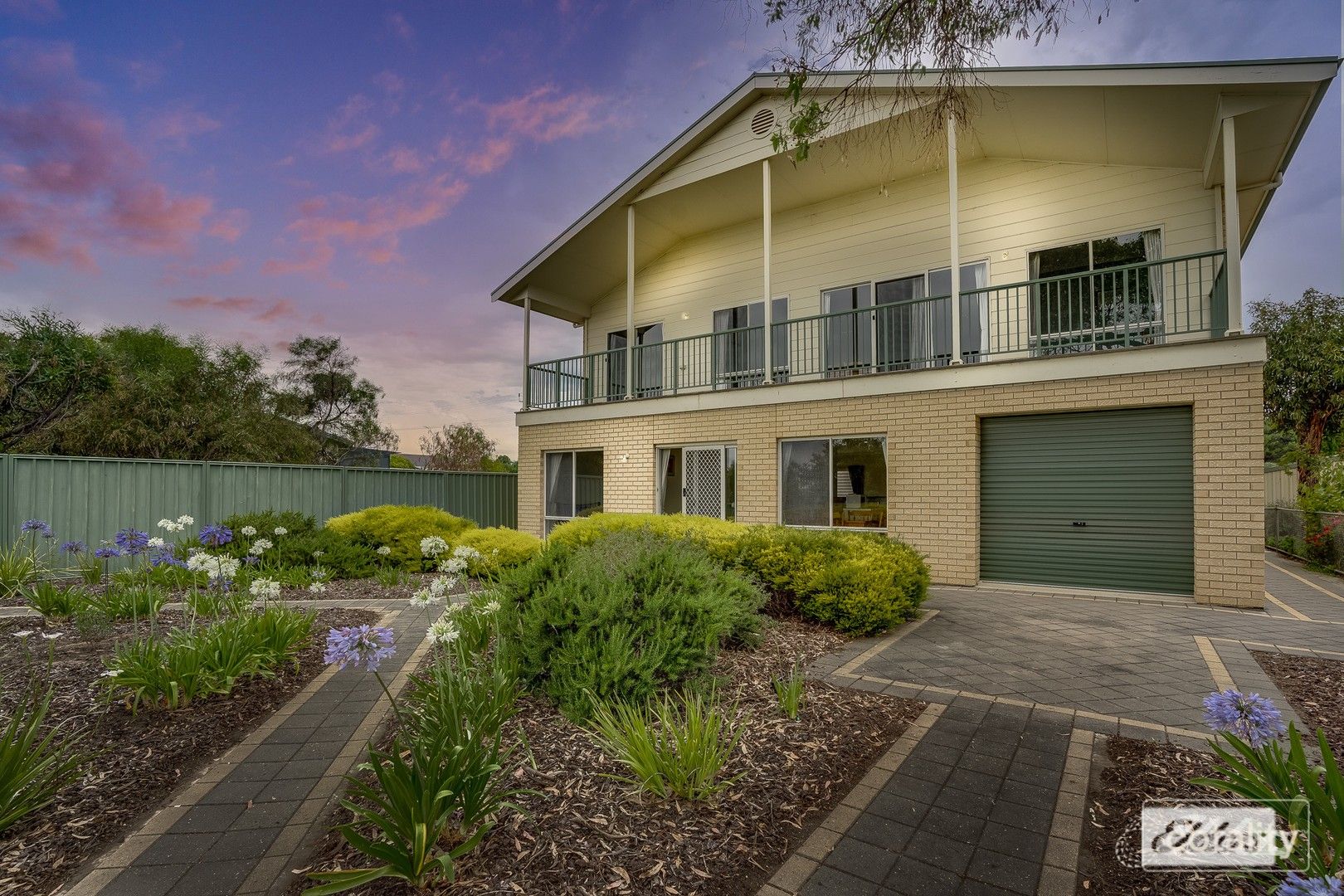 26 Sidney Pde, Hindmarsh Island, SA 5214