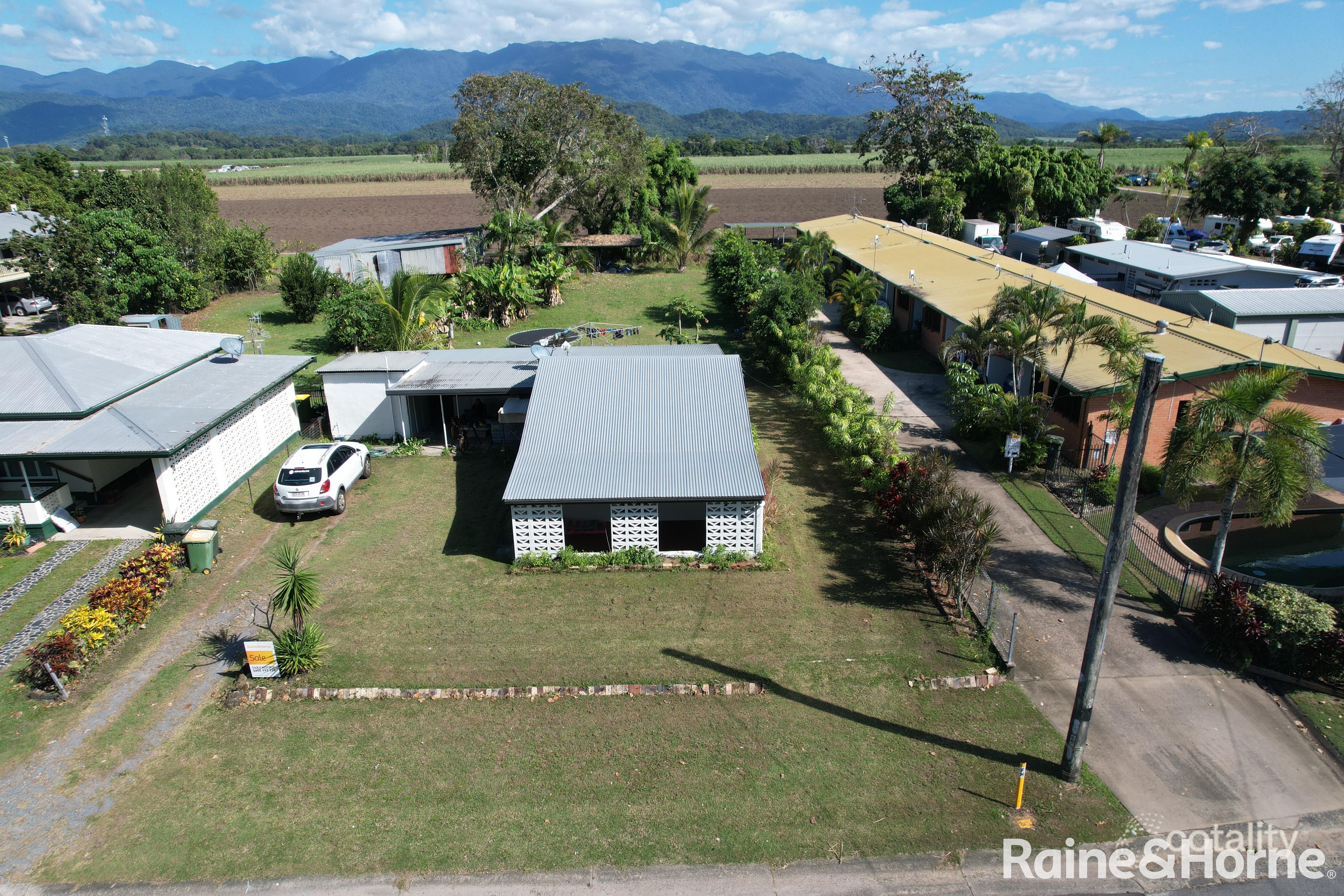 38 Marine Pde, Newell, QLD 4873