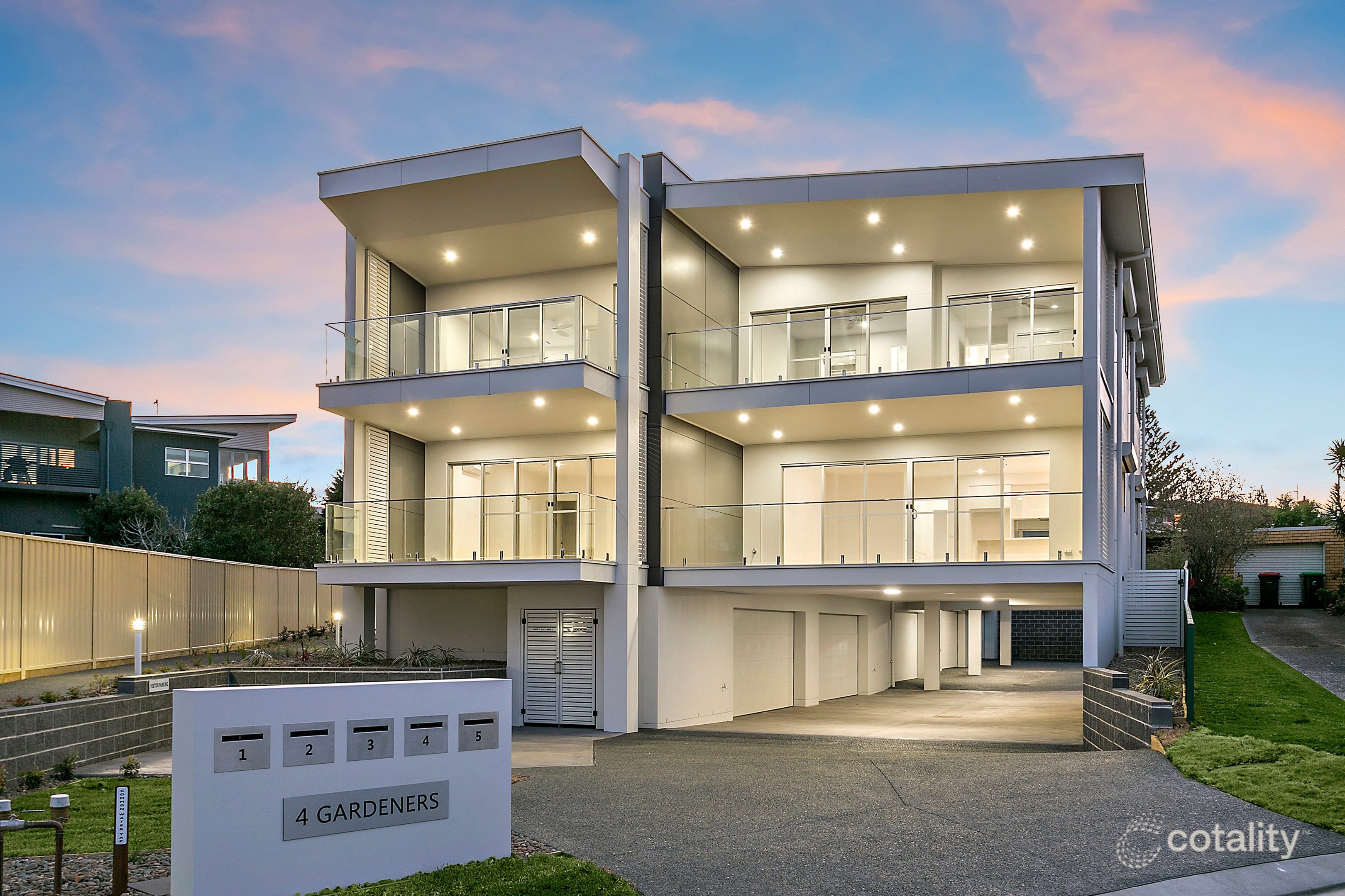 5/4 Gardeners Cres, Shellharbour, NSW 2529