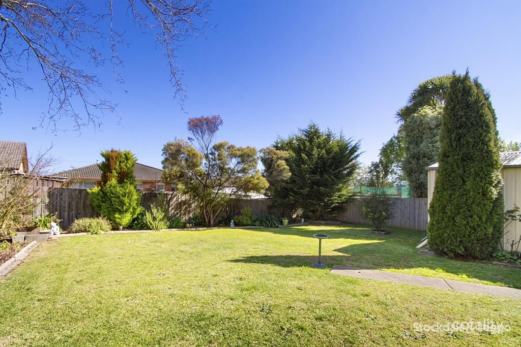 11 Howard Ave, Churchill, VIC 3842