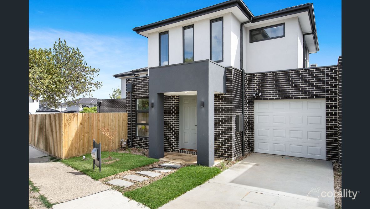 8b Highfield Rd, Chadstone, VIC 3148