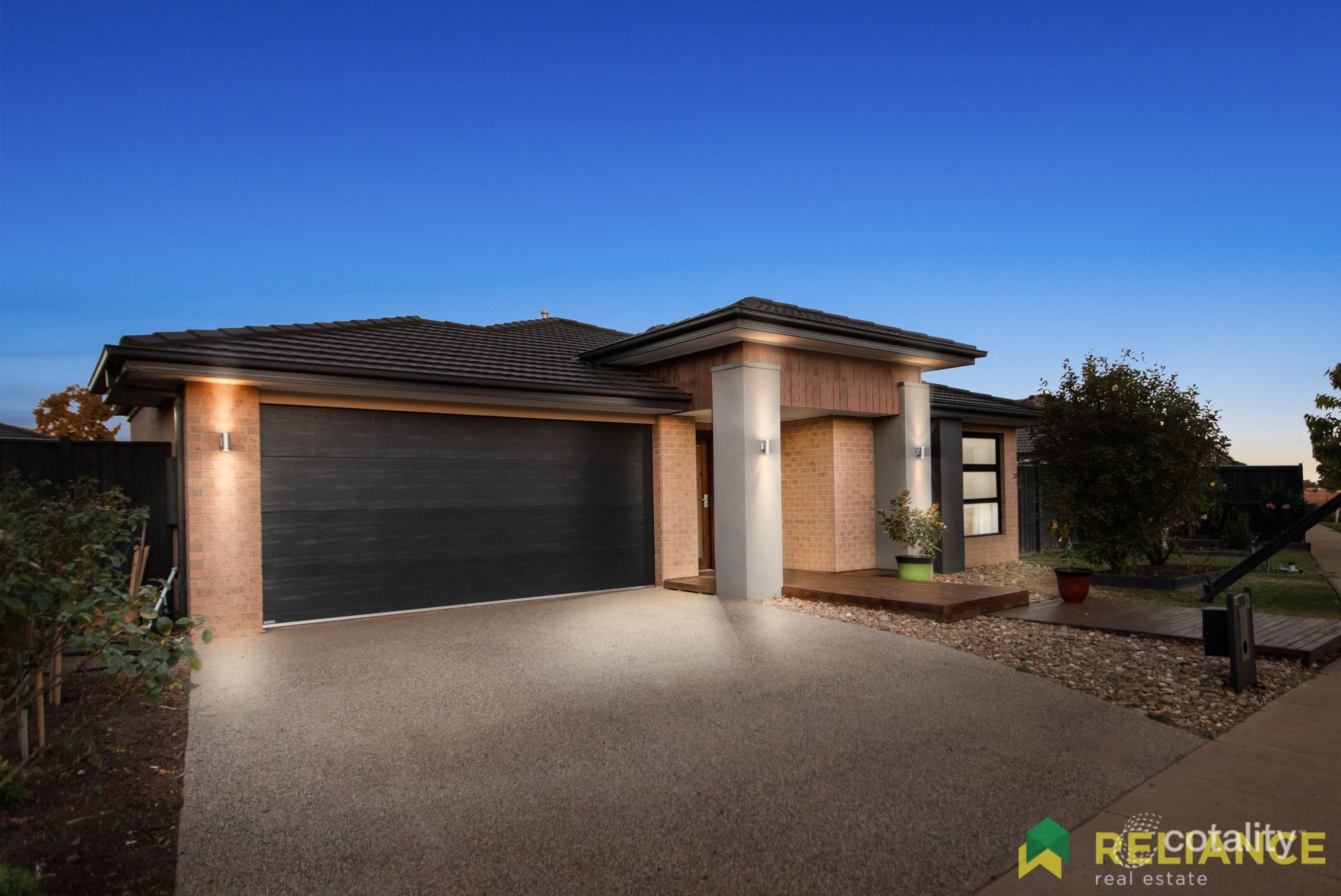 13 Nore Cres, Weir Views, VIC 3338