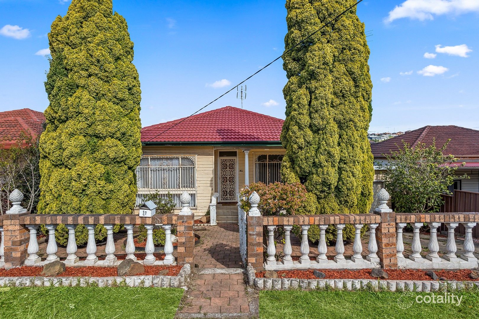 17 Monteith St, Cringila, NSW 2502