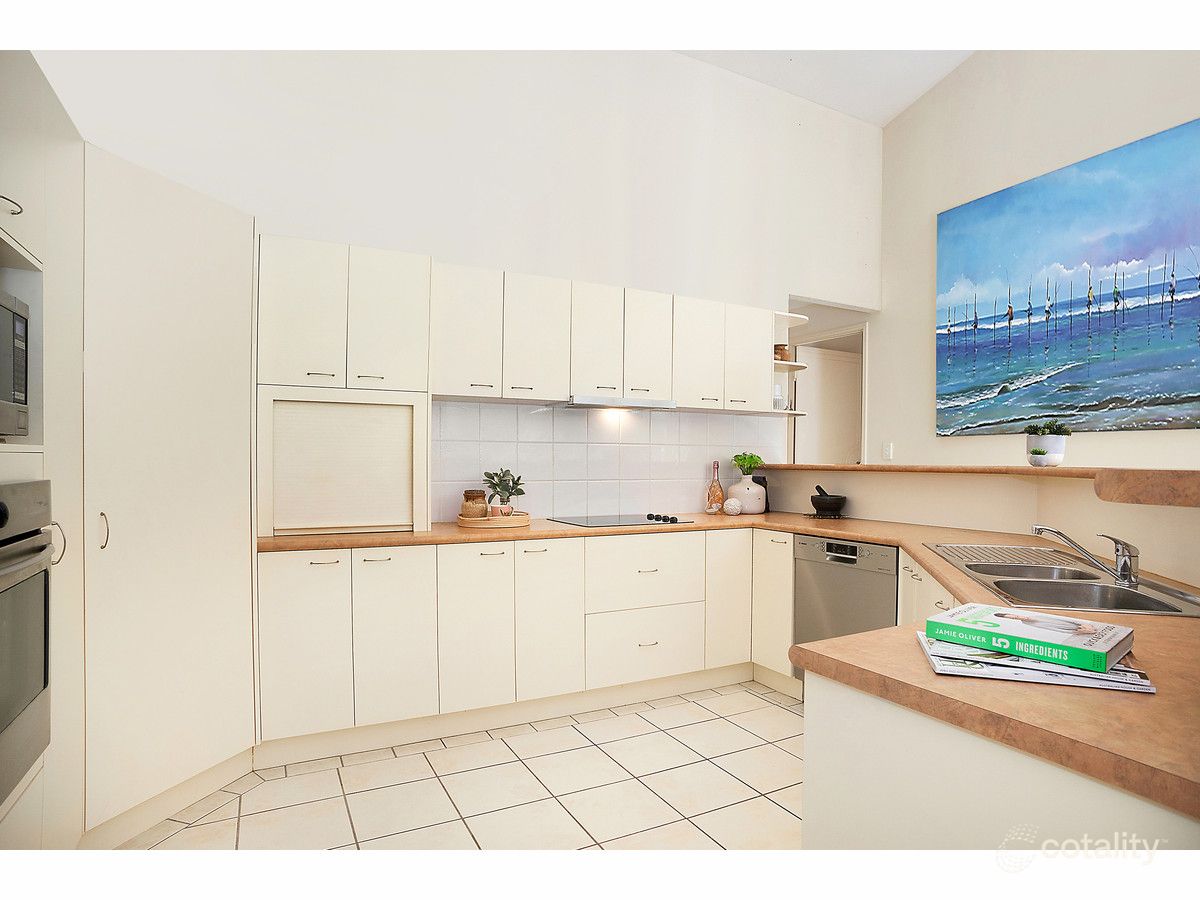 42 Wattlebird Dr, Twin Waters, QLD 4564