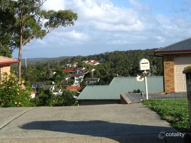 17 Roscrea Cres, Mount Hutton, NSW 2290