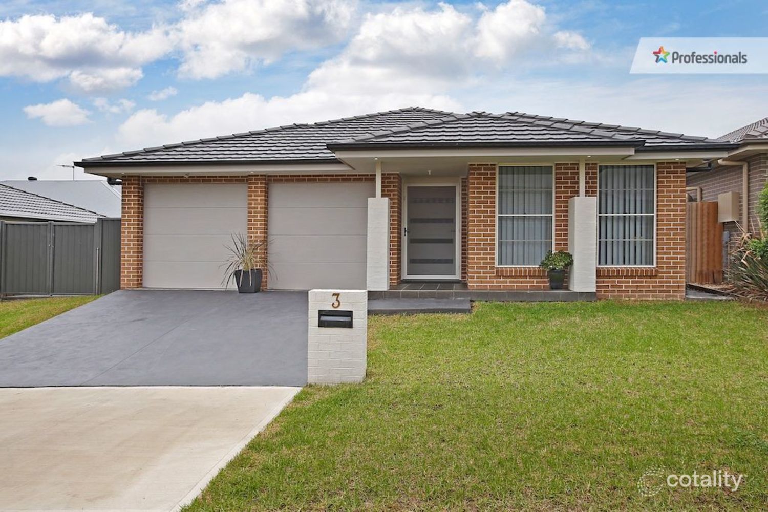 3 Parkinson Rd, Spring Farm, NSW 2570
