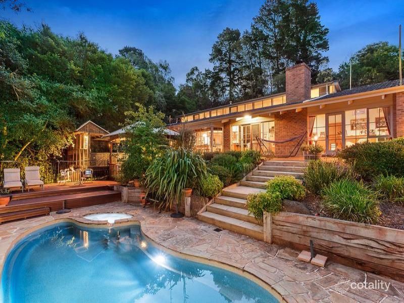 110 Mcgowans Rd, Donvale, VIC 3111