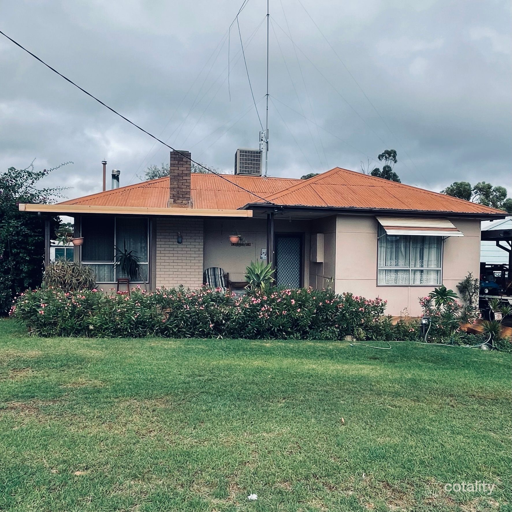 80 Molong St, Condobolin, NSW 2877