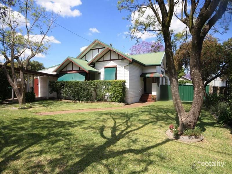 11 Bligh St, Muswellbrook, NSW 2333