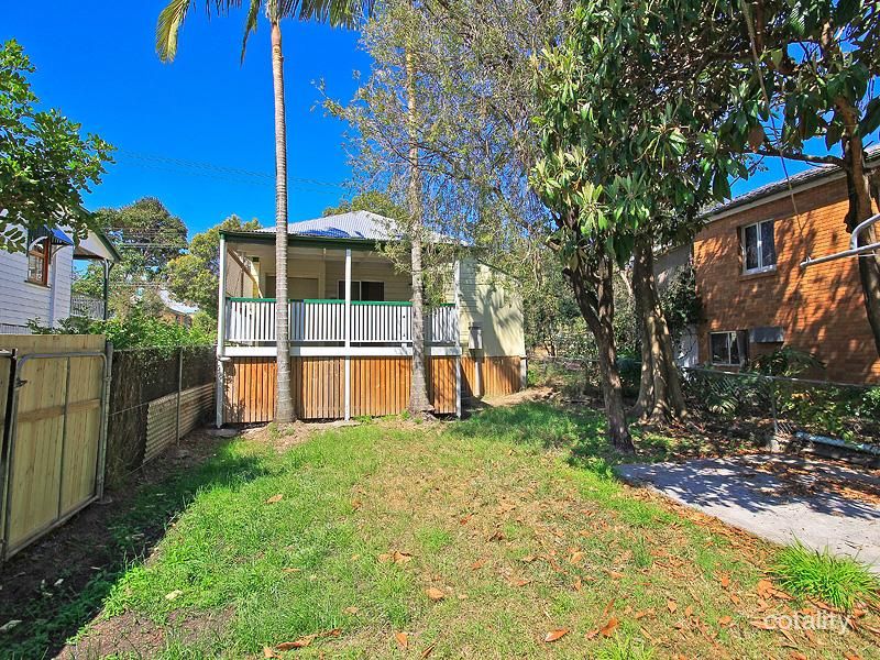 168 Hawthorne Rd, Hawthorne, QLD 4171