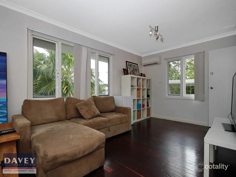 23a Pointer Way, Girrawheen, WA 6064