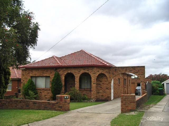 10 Sutcliffe St, Kingsgrove, NSW 2208