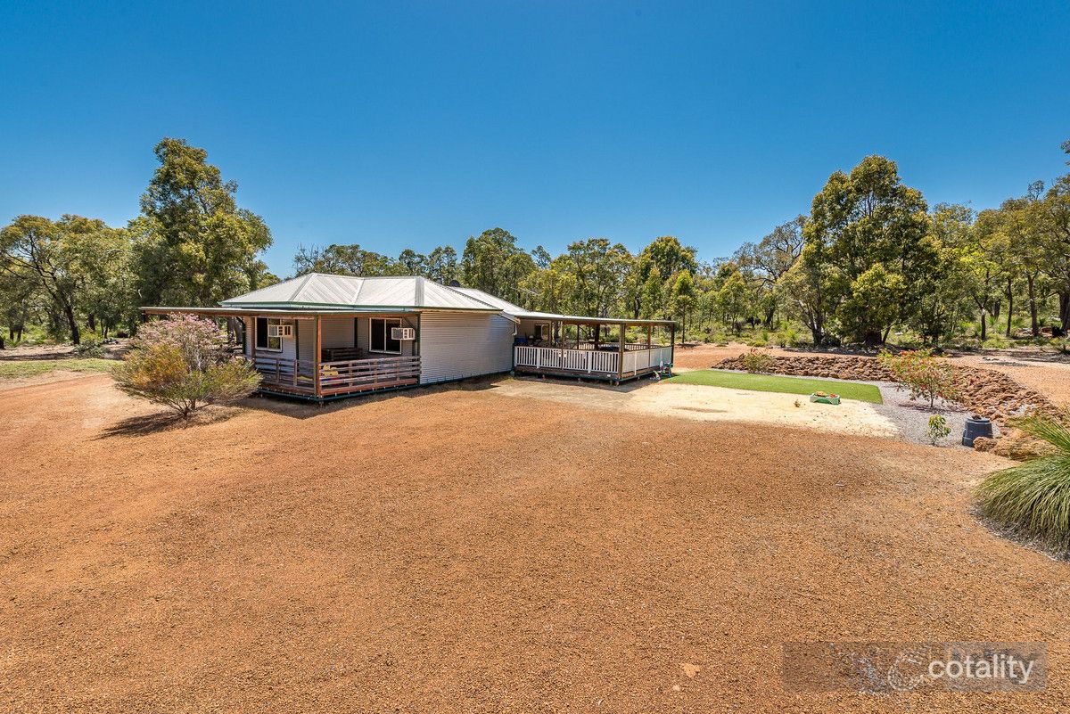 206 Patersonia Rd, Chittering, WA 6084