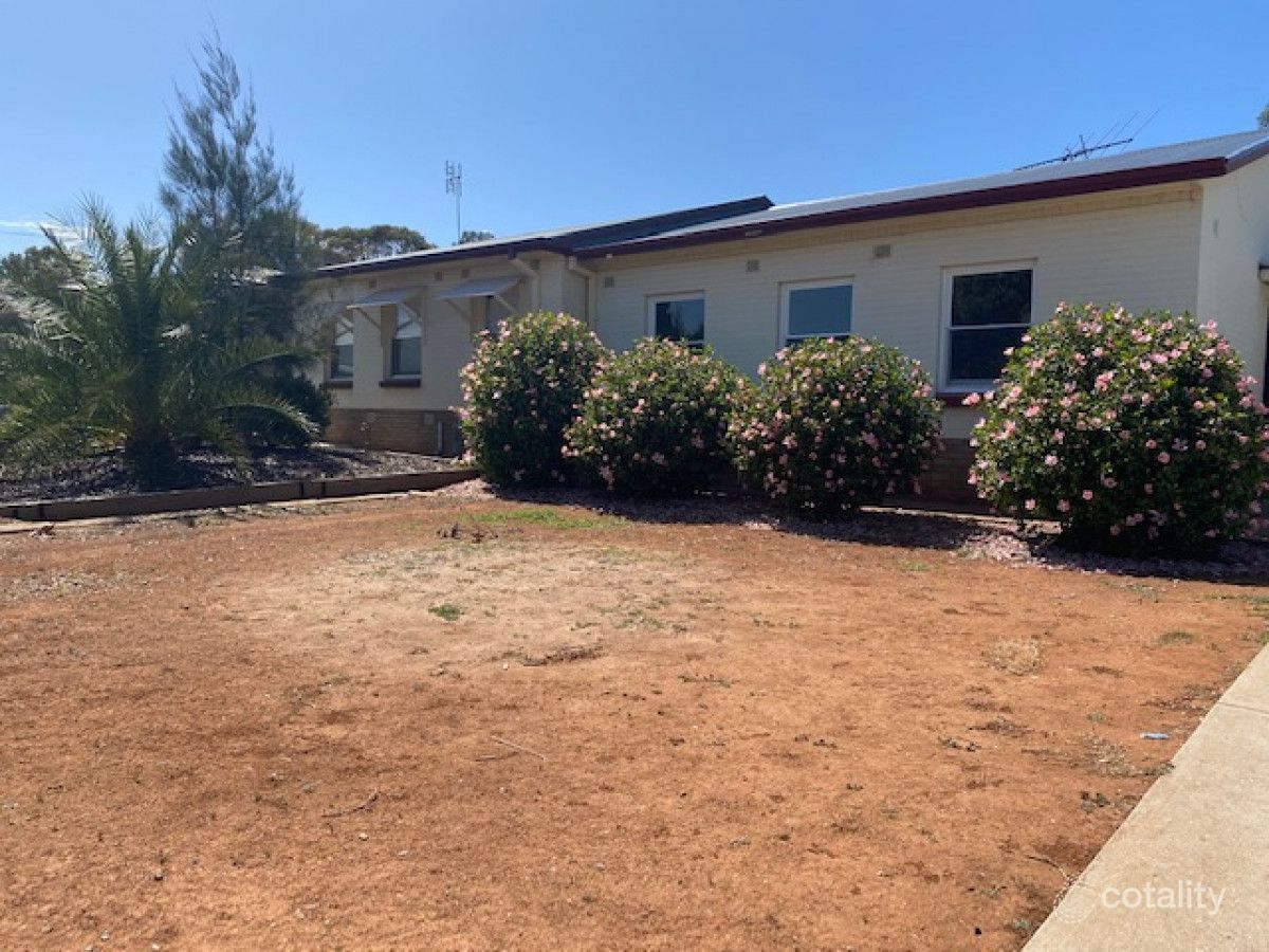 24 Northampton Cres, Elizabeth East, SA 5112