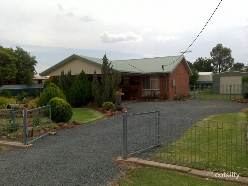 15 Chant St, Darlington Point, NSW 2706