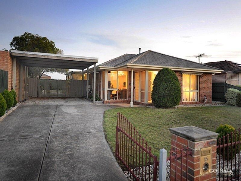15 Fleetwood Dr, Narre Warren, VIC 3805