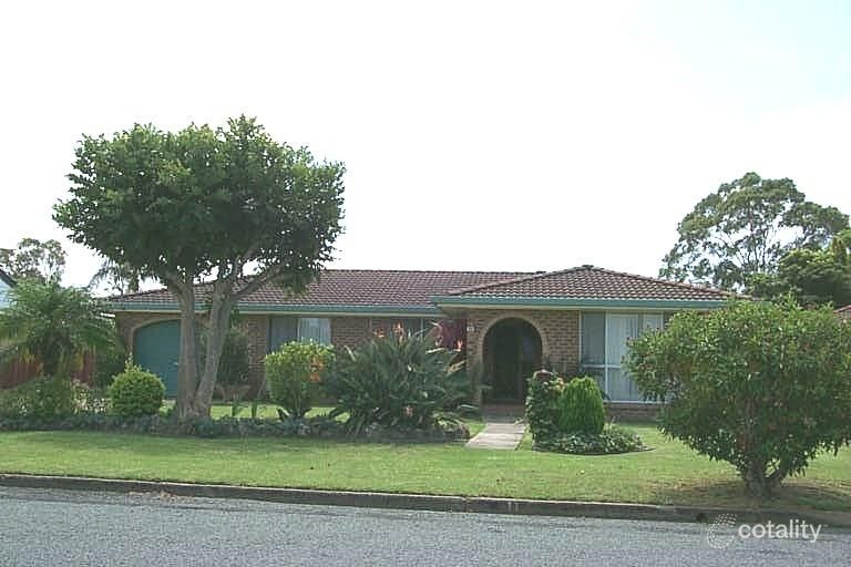 11 Princess Ave, Wauchope, NSW 2446