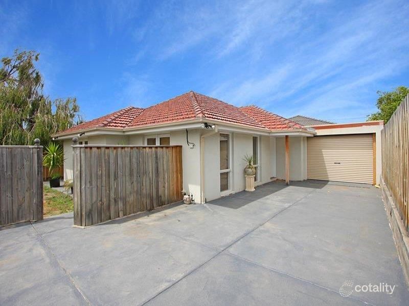 2/70 Harlington St, Clayton, VIC 3168