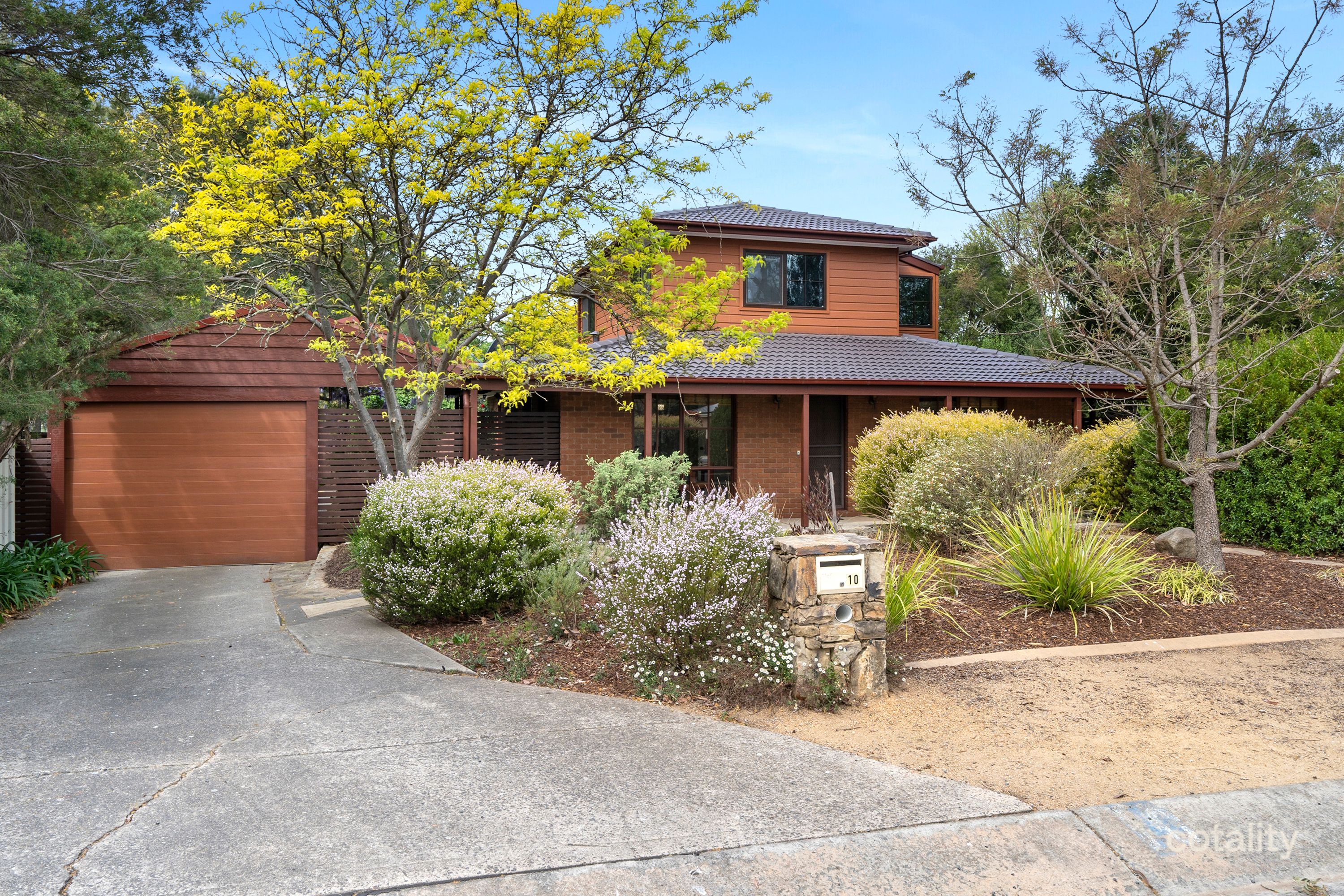10 Mulvany Pl, Latham, ACT 2615