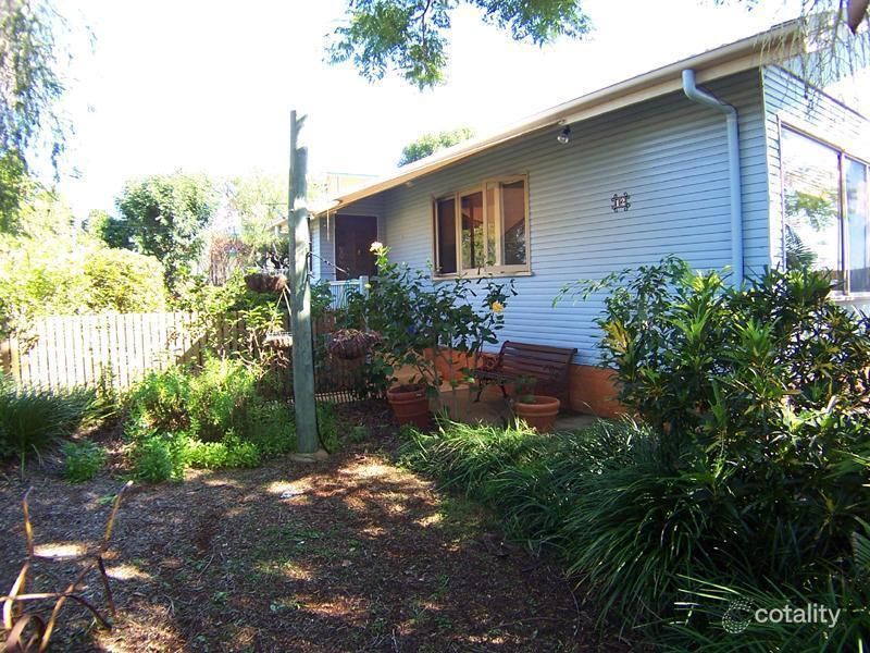 12 Hatchman St, Victoria Point, QLD 4165