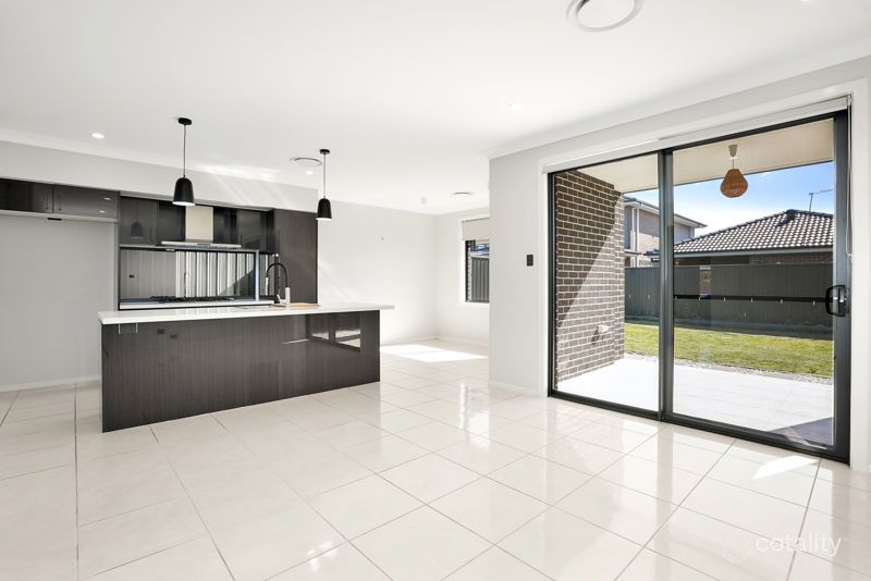 5 Feiney St, Marsden Park, NSW 2765