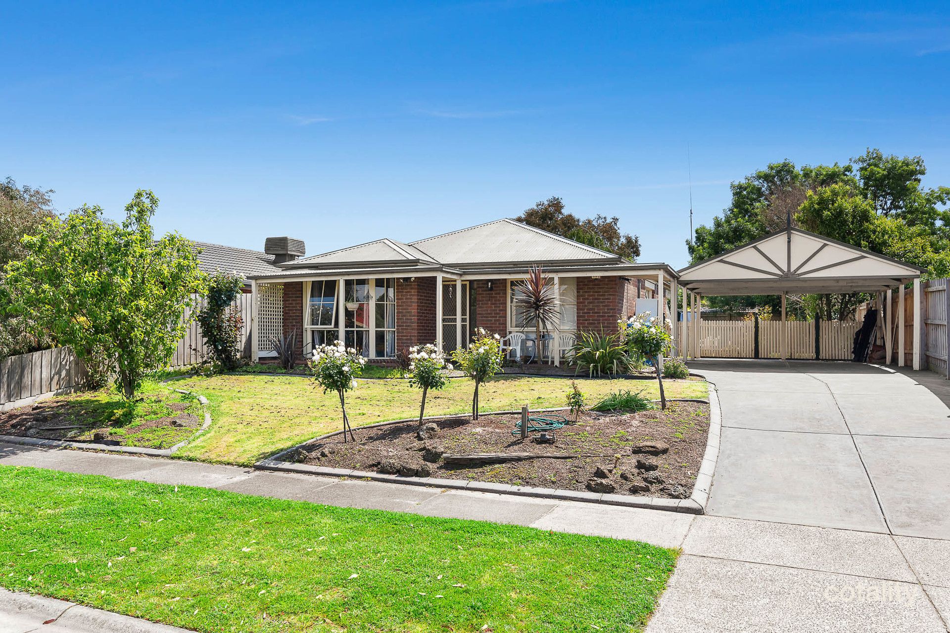 38 Denham Cres, Cranbourne North, VIC 3977