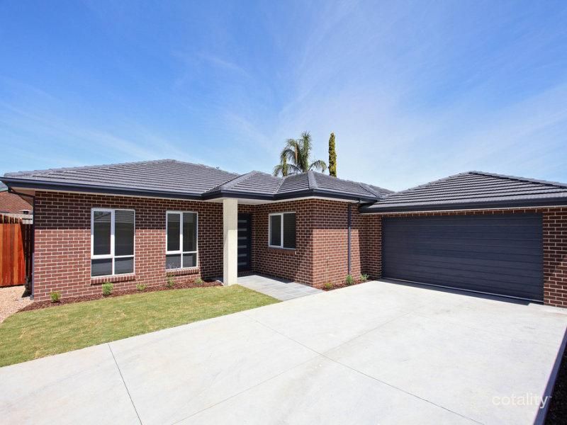 1/2 Old Warrandyte Rd, Ringwood North, VIC 3134