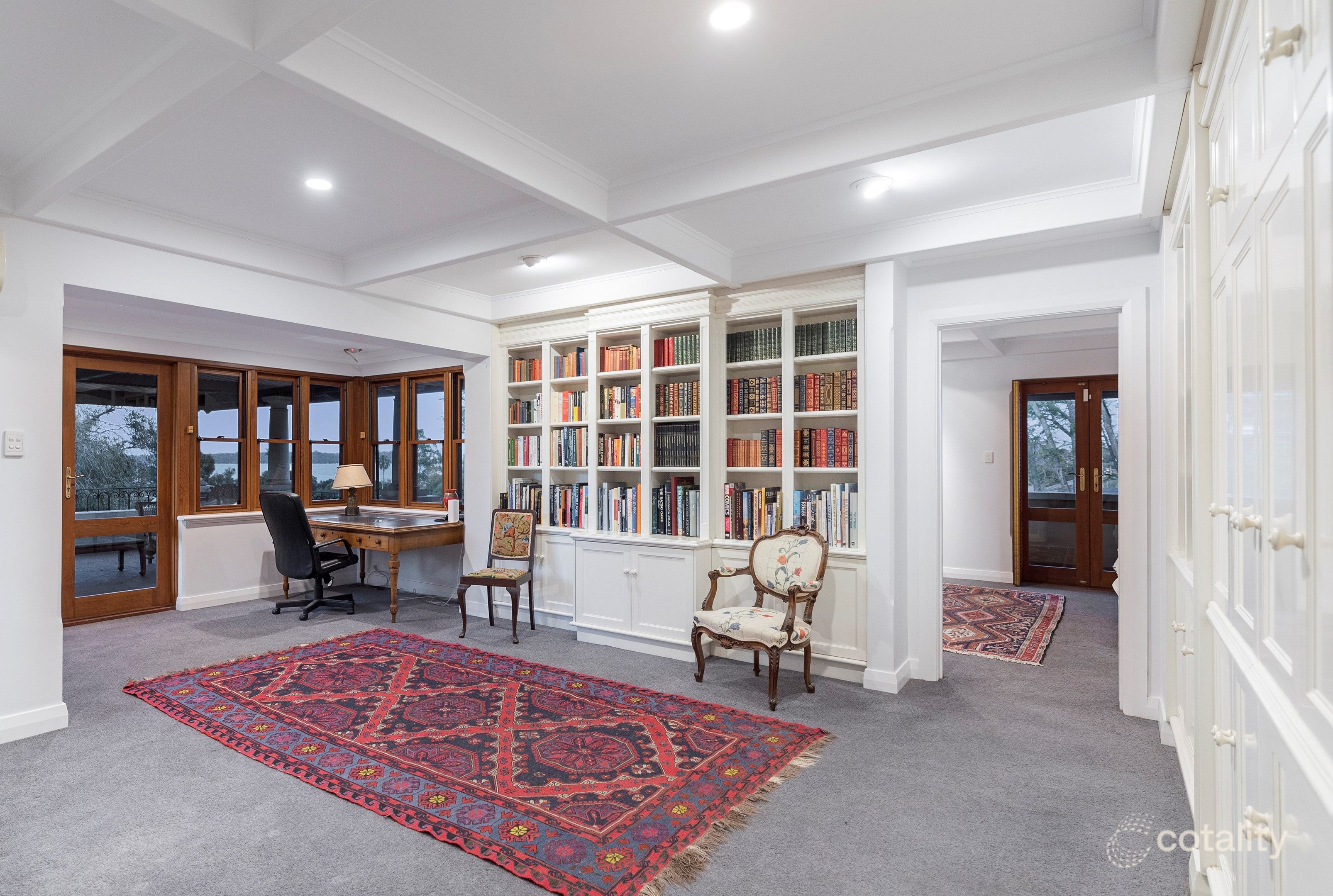 19 Ardross St, Applecross, WA 6153