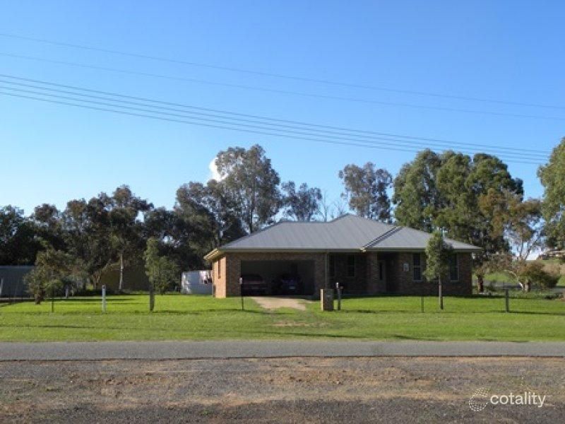 15 Sutton St, Canowindra, NSW 2804