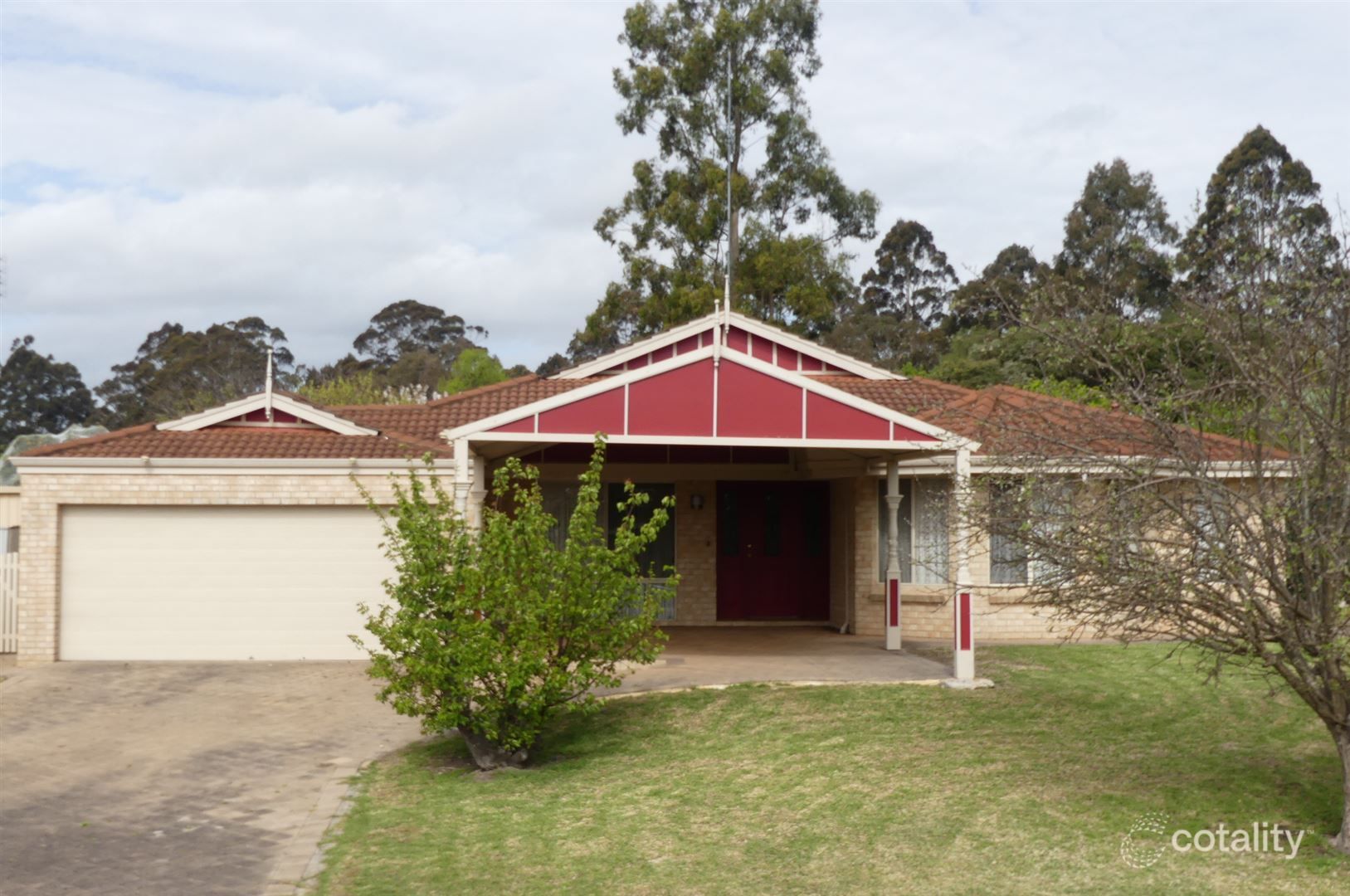 8 Somerville St, Manjimup, WA 6258