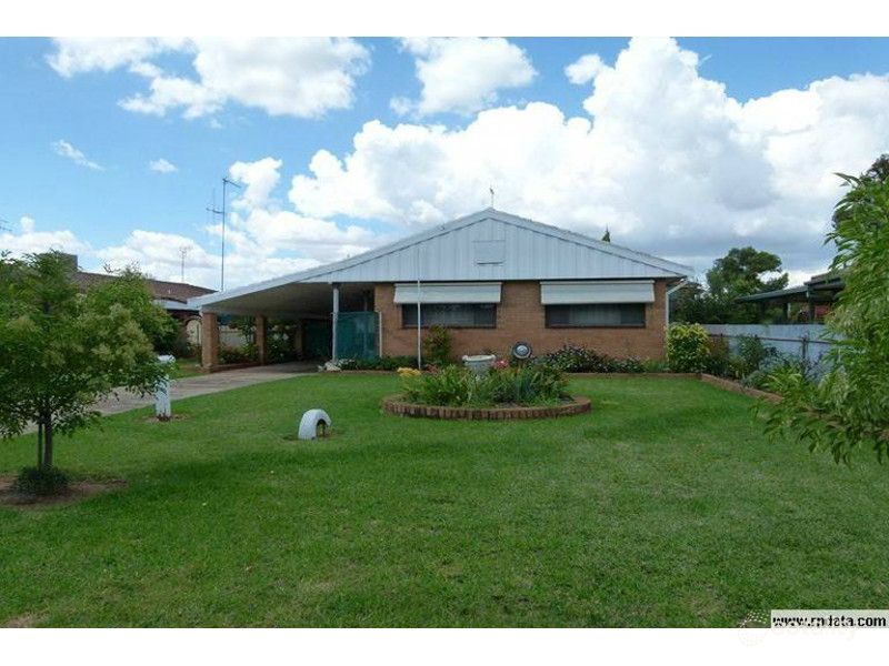 3 Blue Gum St, Forbes, NSW 2871