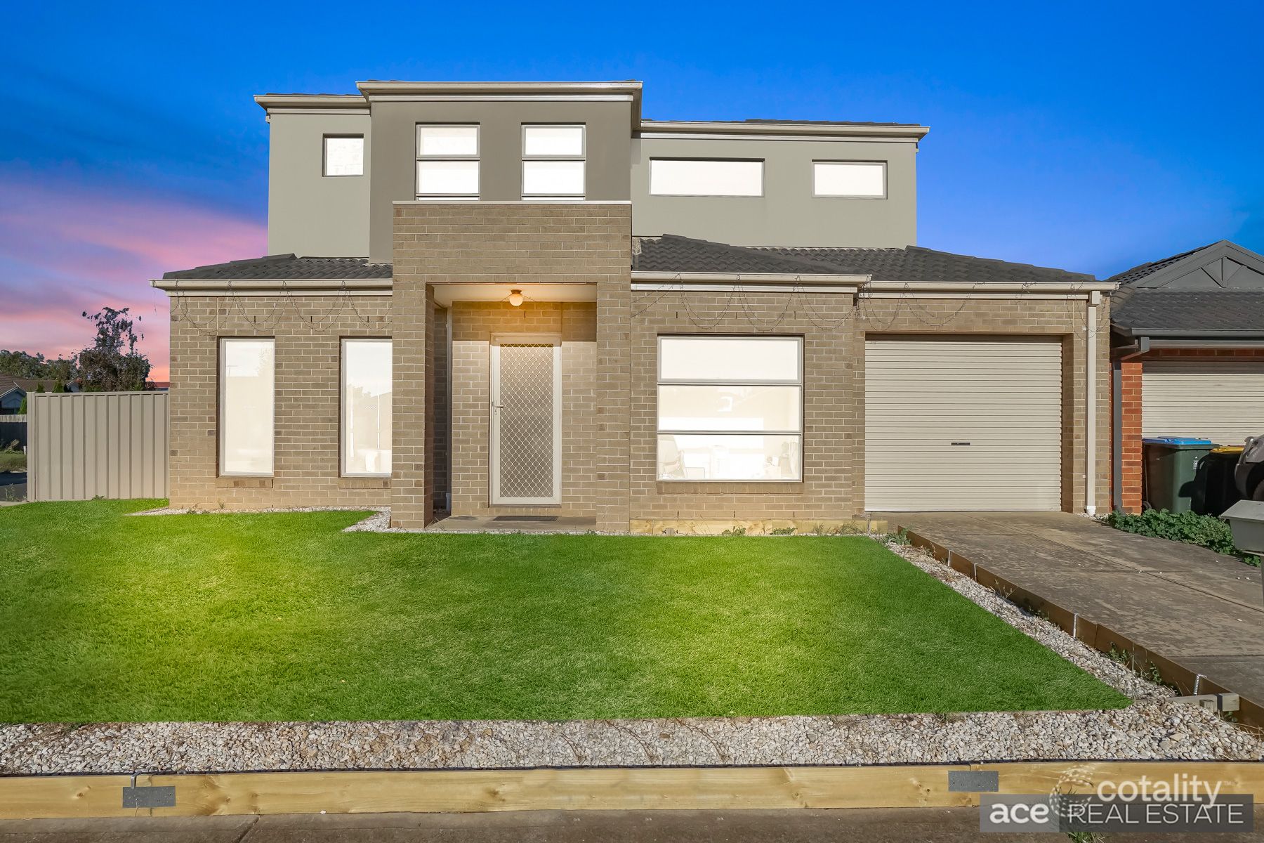 1/6 Ozzimo Way, Werribee, VIC 3030