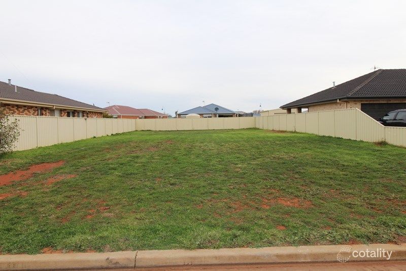 10 Graves Pl, Griffith, NSW 2680