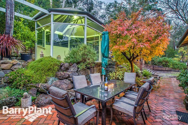 5 Heath Rd, Belgrave Heights, VIC 3160