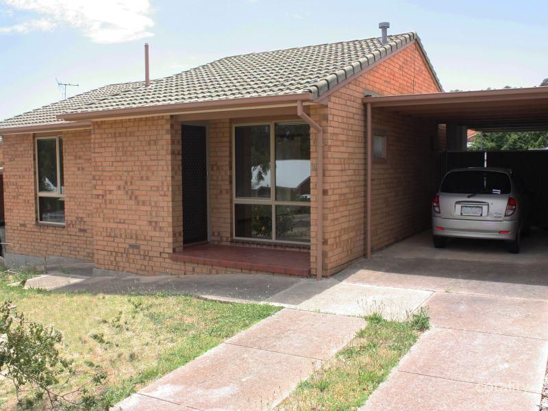 10 Lorne Cres, Huntfield Heights, SA 5163
