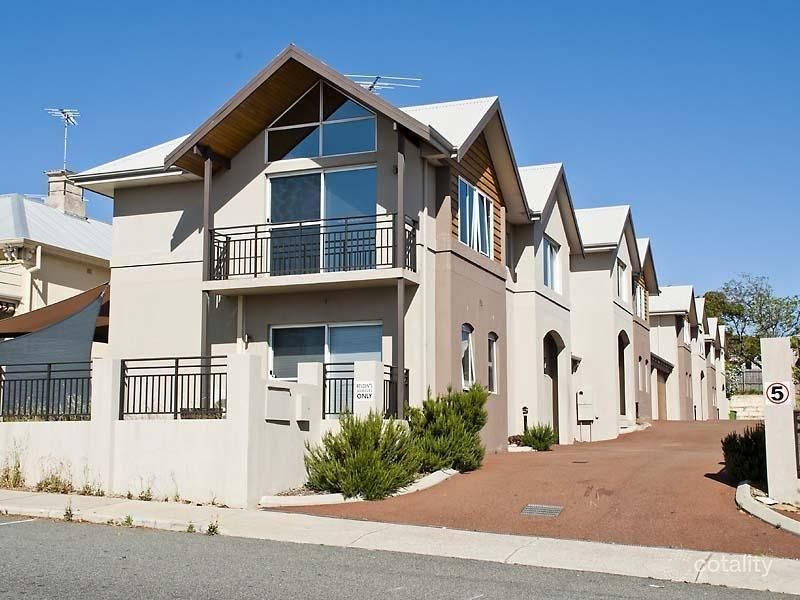 4/69 Quarry St, Fremantle, WA 6160