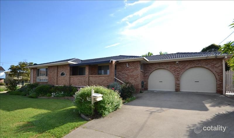 12 Bailey Ave, Greenwell Point, NSW 2540