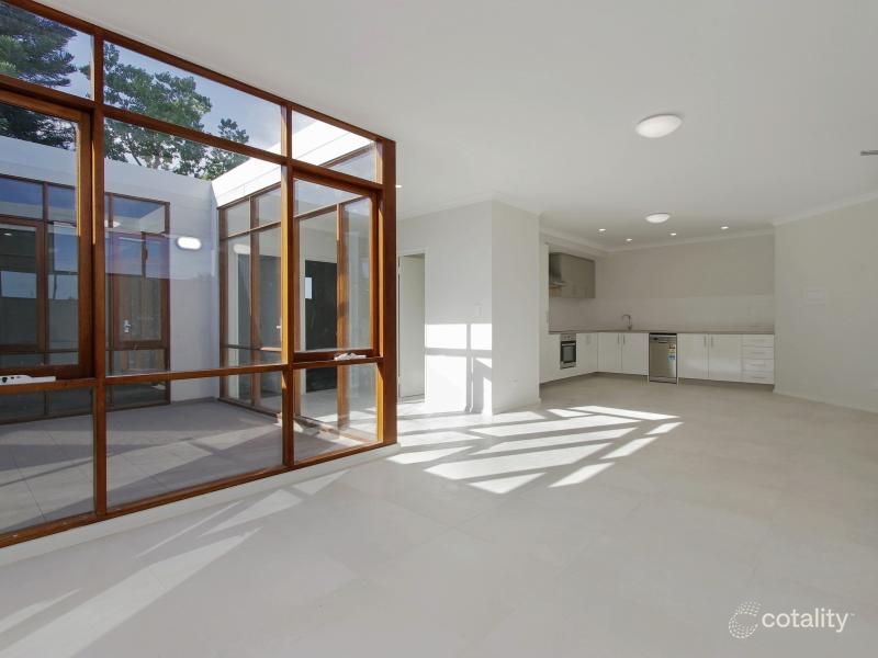 6/18 Mathoura St, Midland, WA 6056