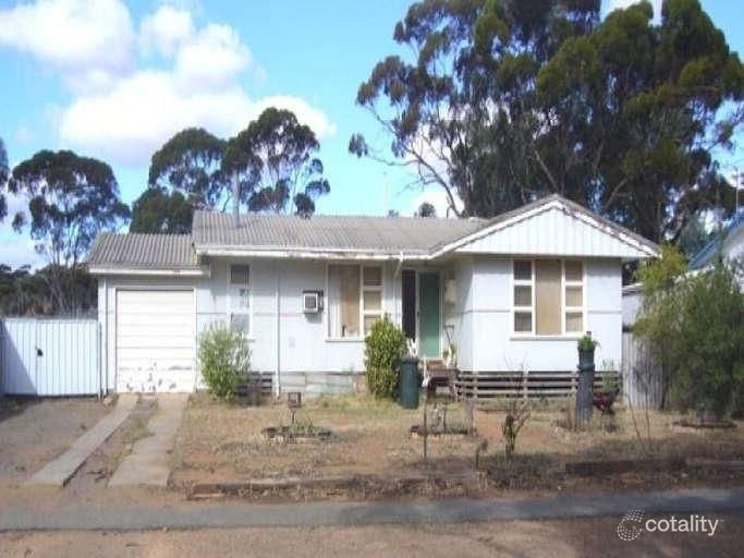 8 Roberts St, Norseman, WA 6443