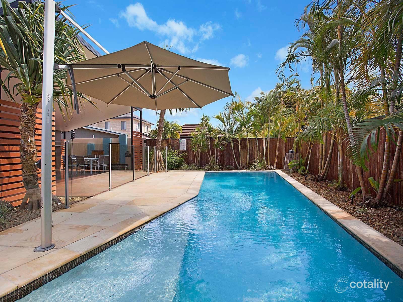 83 Amalfi Dr, Surfers Paradise, QLD 4217