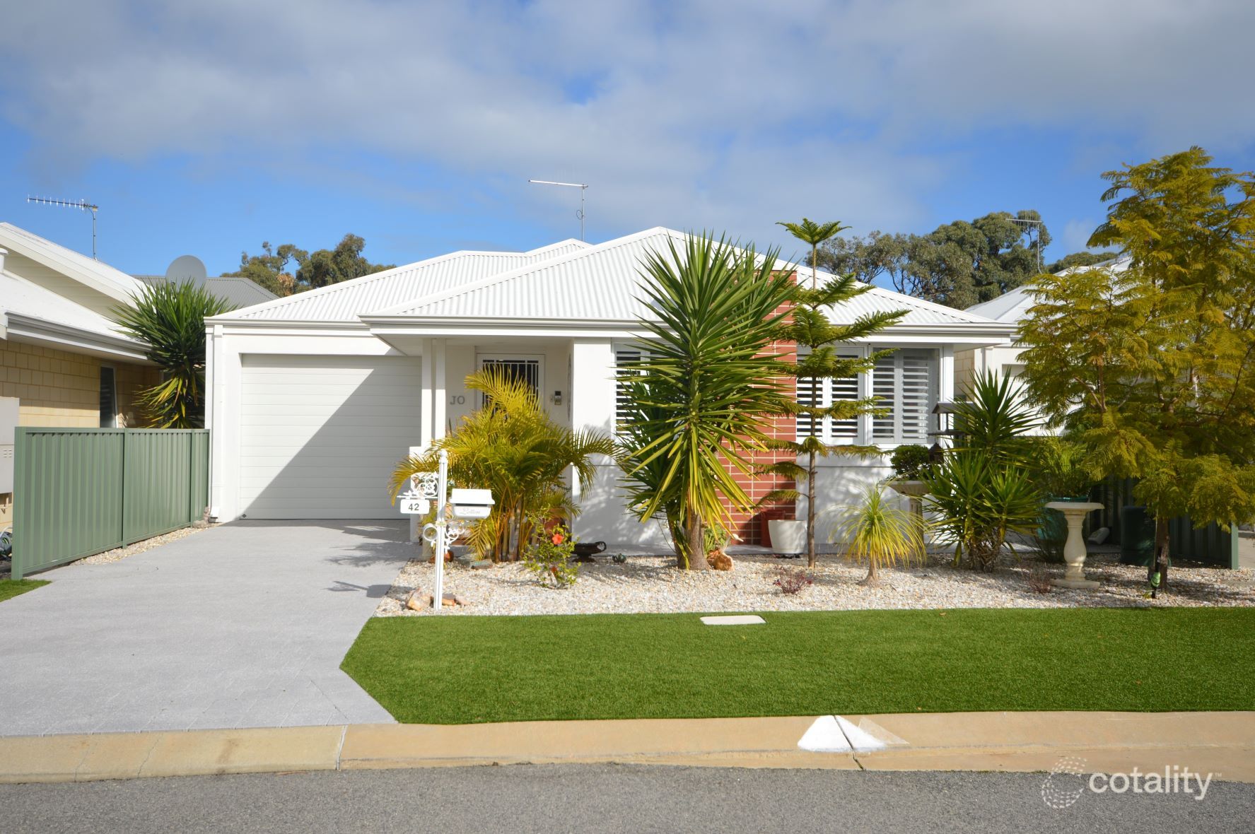 42 Encourage Loop, Dudley Park, WA 6210