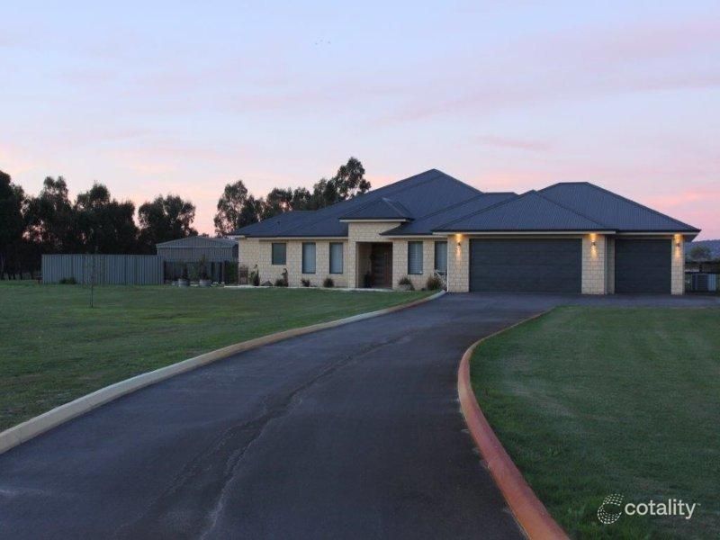 98 Bangap Pl, Oakford, WA 6121